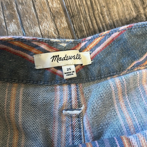 Madewell Emmett Shorts in Rainbow Stripe 25 - Picture 3 of 4
